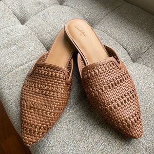 Woven mules